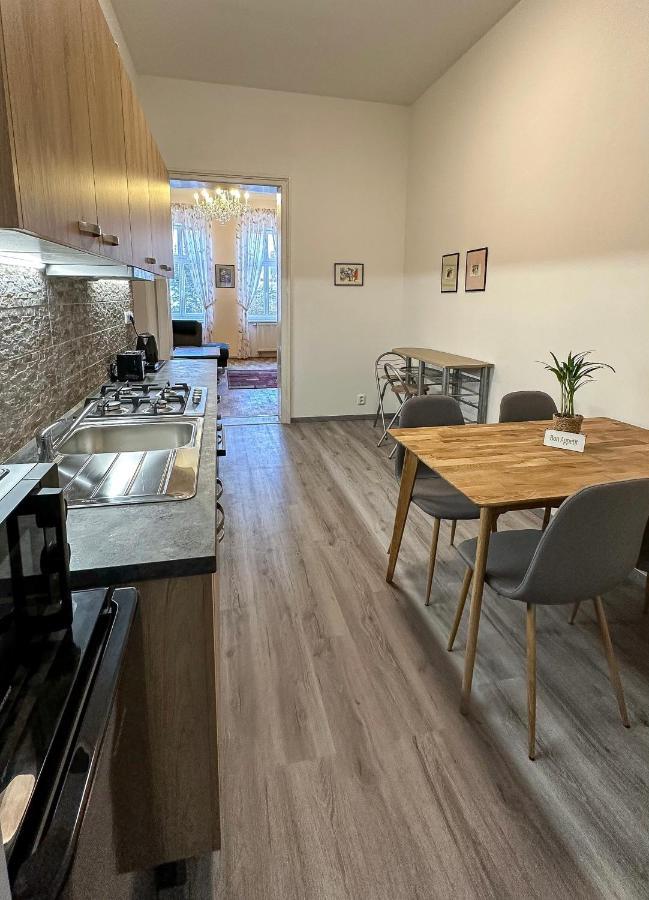 קרלובי וארי Apartment Bohemia מראה חיצוני תמונה